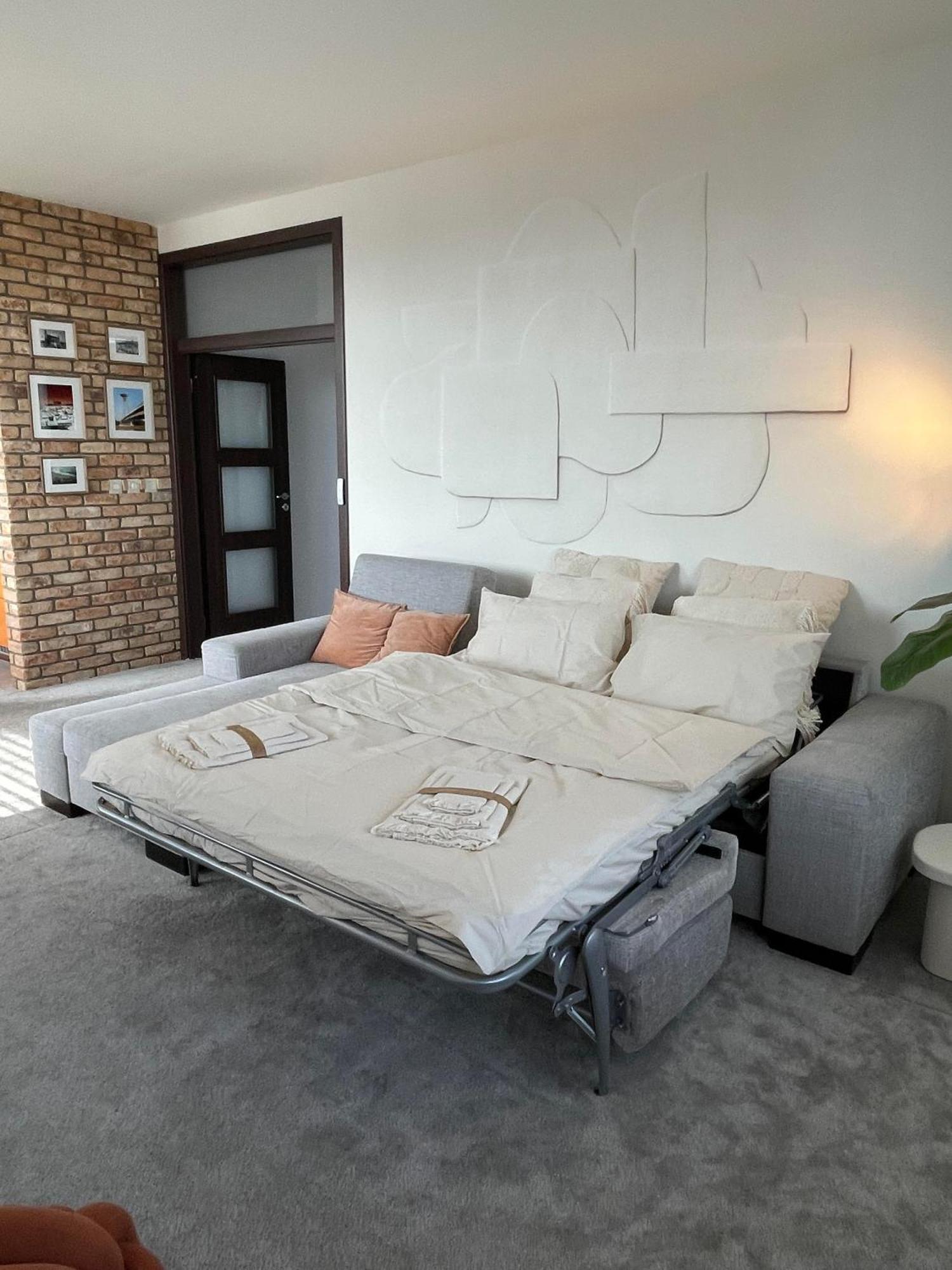 Panorama View Design Apt In Old Town - Free Parking Bratislava Eksteriør billede