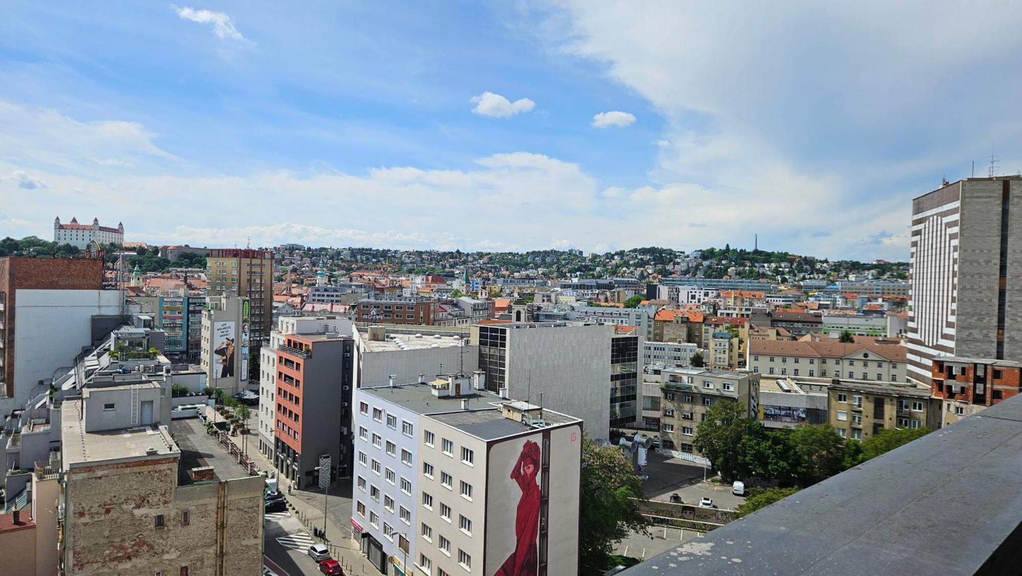 Panorama View Design Apt In Old Town - Free Parking Bratislava Eksteriør billede